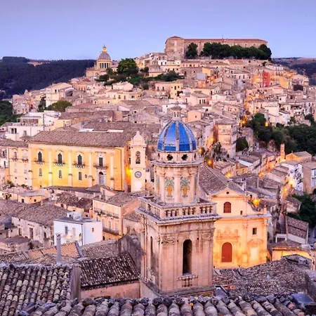 Eremita Vila Syracuse